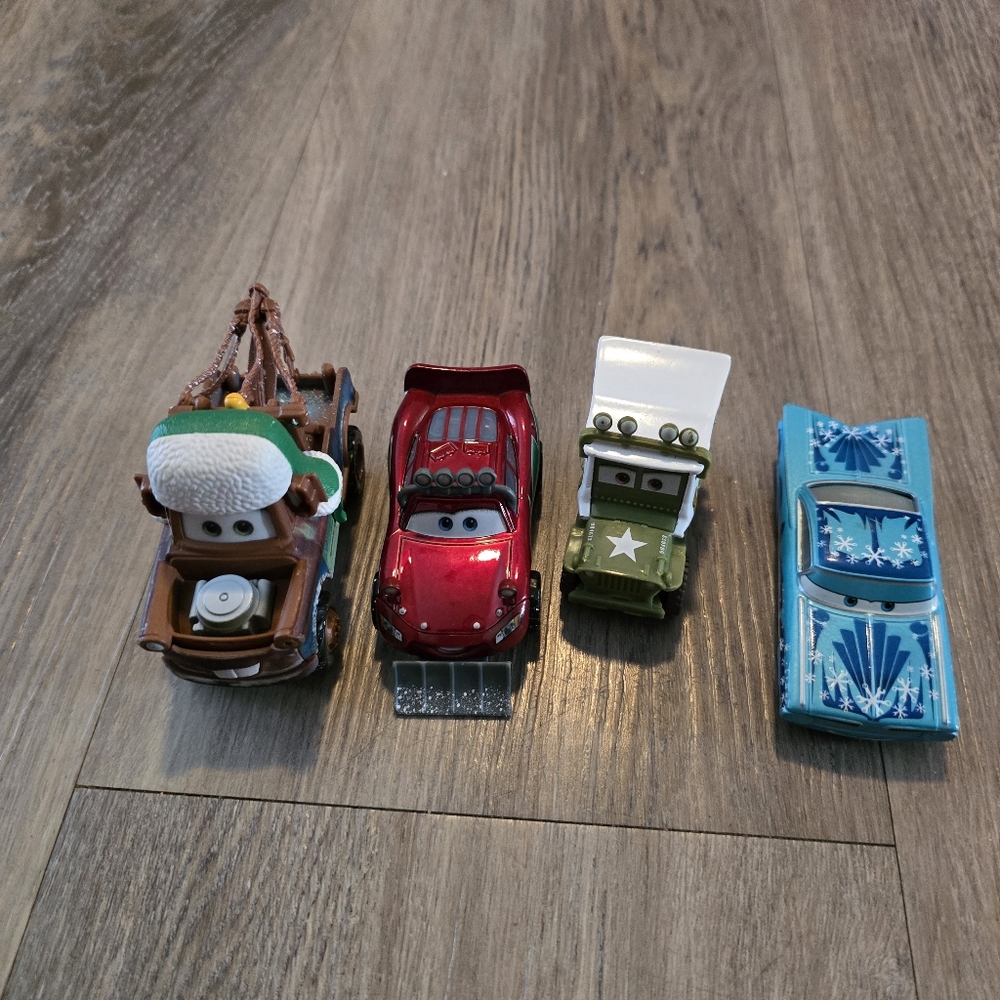 Disney Pixar Cars Christmas Package Whee-Hoo Winter Mater Exclusive bundle of 5